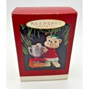 VINTAGE 1994 Hallmark Keepsake Ornament- Most Outstanding Mom/Mother- Teddy Bear